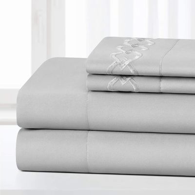 90gsm Embroidered Sheets Set Solid Pattern Extra Soft Wrinkle and Fade Resistant 4PCS
