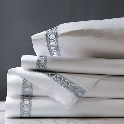 Anti Dust Mite Smooth Microfiber 100% Polyester Embroidery Luxury Bedding Sheet Set