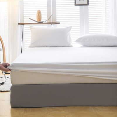 Full Size Microfiber Fitted Sheet with 200TC Thread Count and Deep Mattress Pockets