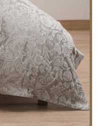 Experience the Ultimate Sleeping Experience with Luxury 3D Textured Jacquard Duvet Cover