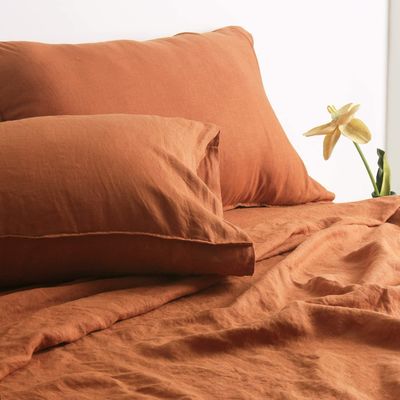 Create a Cozy Bedroom with Our All-Season 100% French Linen Sheet Set Stone Washed