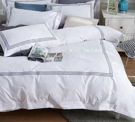 Elegant Home 60s Pure Cotton Customized Hotel Bedding Set with YARN DYED Pattern