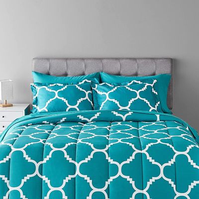 Europe Style Lightweight Microfiber Bed-In-A-Bag Comforter Set with Durable Stitching