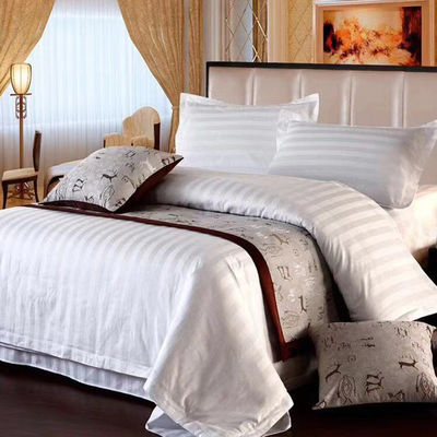 Comfortable Polyester Brushed Hotel Bedding Sheet and Quilt Set Customized Size